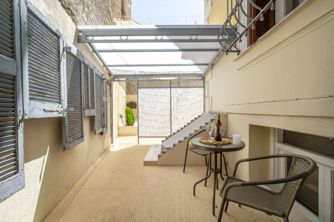 Karma Athens Aparthotel Exterior photo
