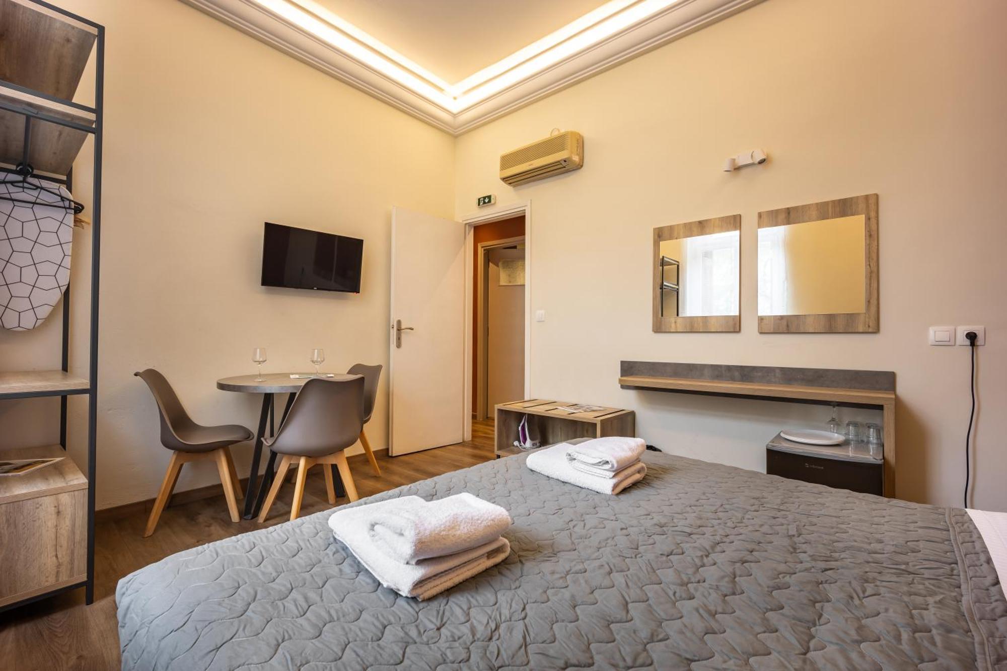 Karma Athens Aparthotel Exterior photo